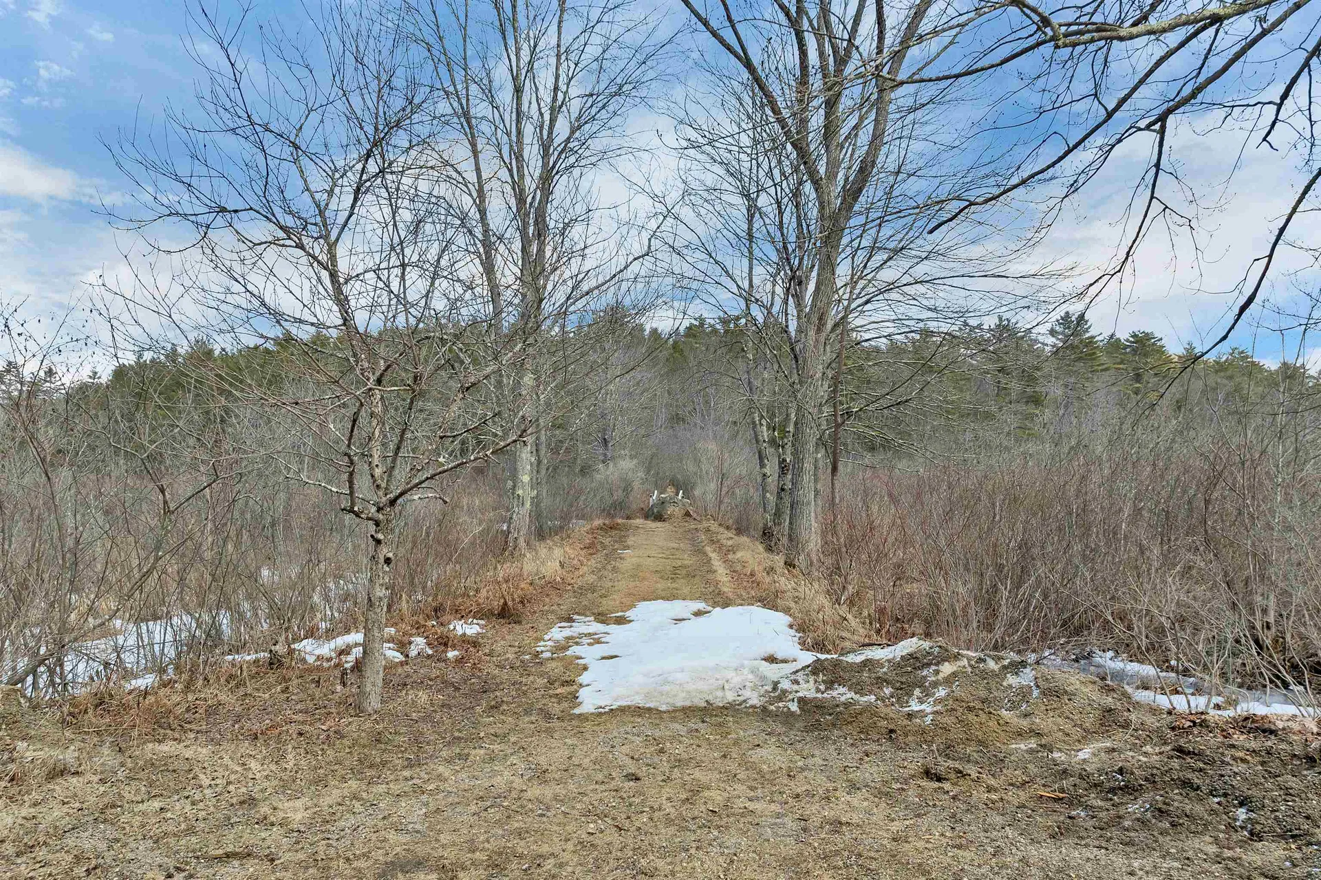 12 Bull Bridge Road Sutton NH 03221
