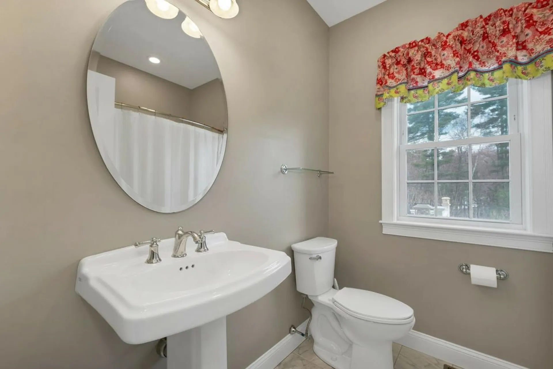 26 Lamplighter Lane Salem NH 03079