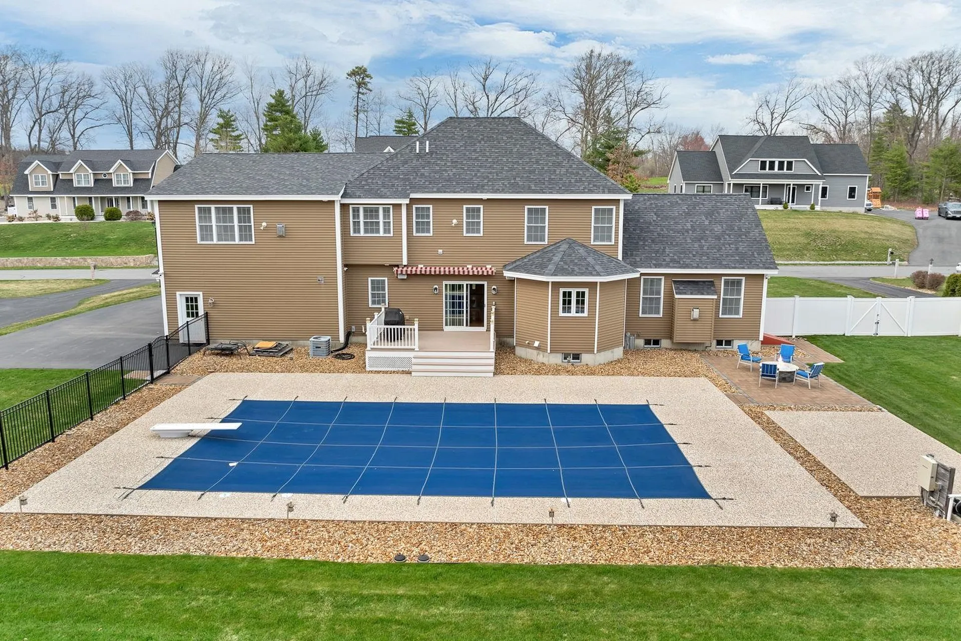 26 Lamplighter Lane Salem NH 03079