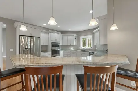 26 Lamplighter Lane Salem NH 03079