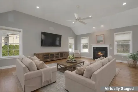 26 Lamplighter Lane Salem NH 03079