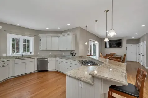 26 Lamplighter Lane Salem NH 03079