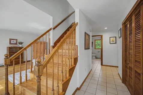 30 Geisser Lane Hampstead NH 03841