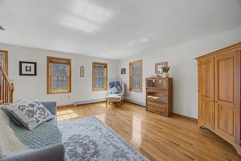 30 Geisser Lane Hampstead NH 03841