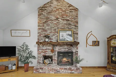 30 Geisser Lane Hampstead NH 03841