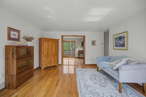 30 Geisser Lane Hampstead NH 03841