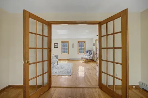30 Geisser Lane Hampstead NH 03841