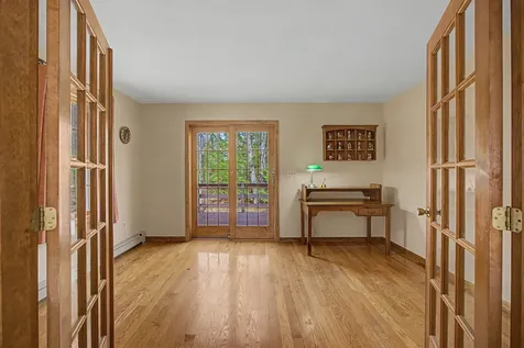 30 Geisser Lane Hampstead NH 03841