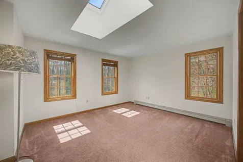 30 Geisser Lane Hampstead NH 03841