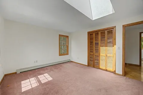 30 Geisser Lane Hampstead NH 03841