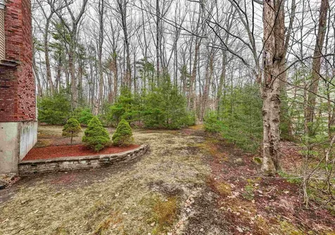 30 Geisser Lane Hampstead NH 03841