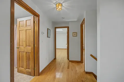 30 Geisser Lane Hampstead NH 03841