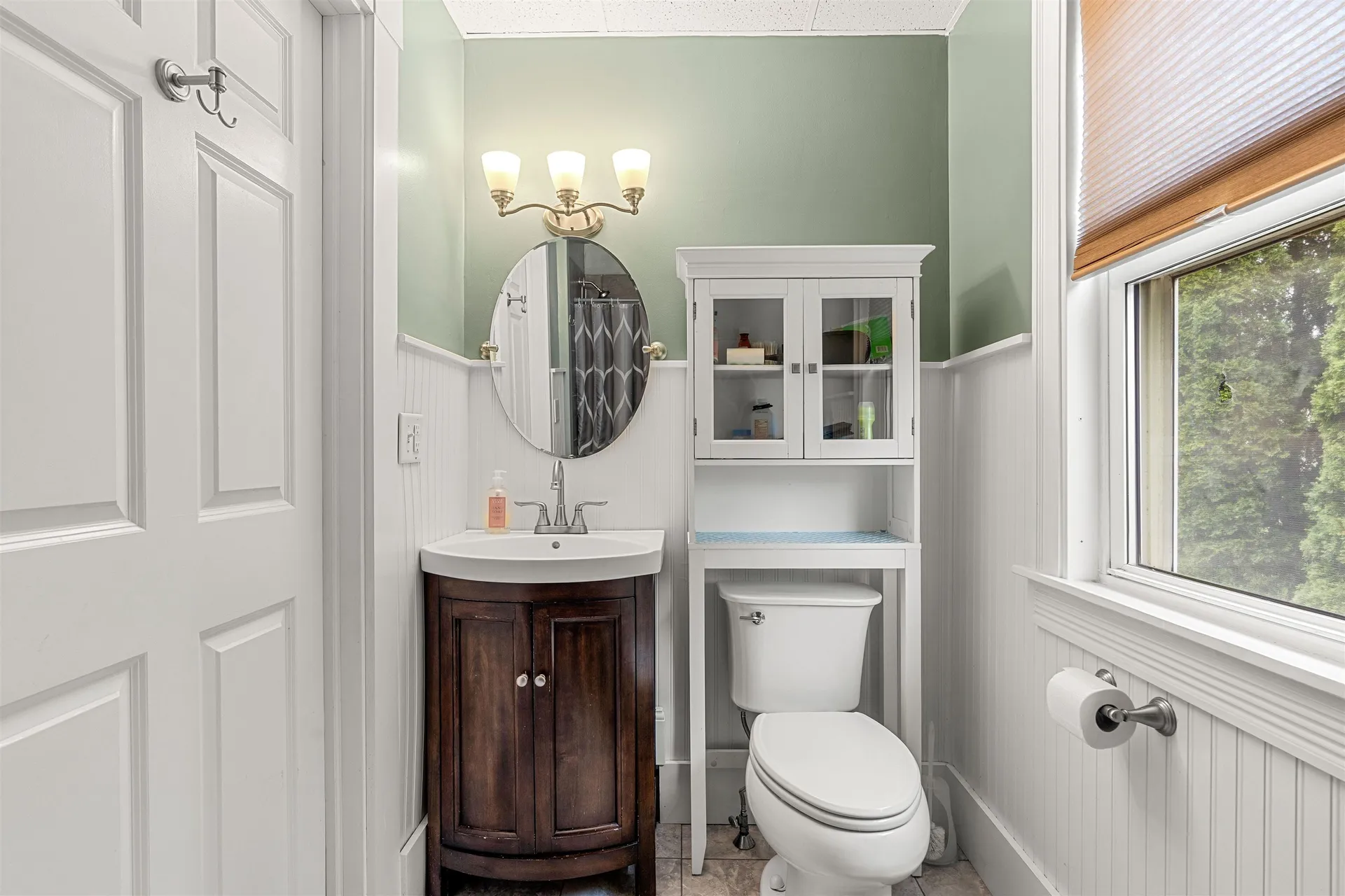 5 Arlington Avenue Nashua NH 03060