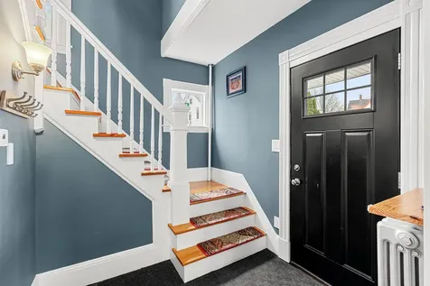 5 Arlington Avenue Nashua NH 03060