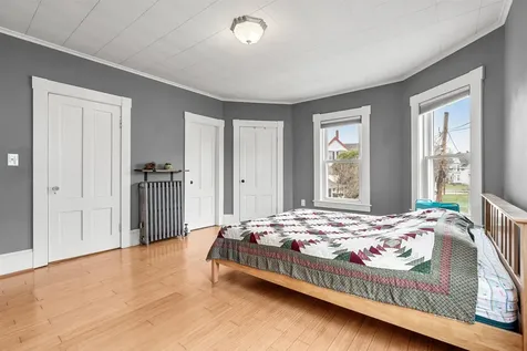5 Arlington Avenue Nashua NH 03060