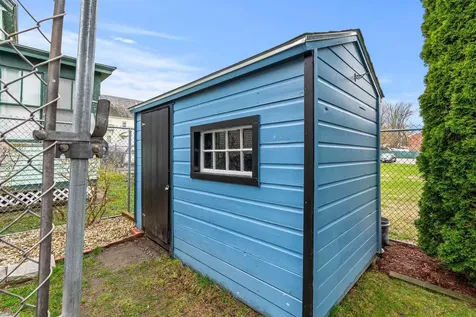 5 Arlington Avenue Nashua NH 03060
