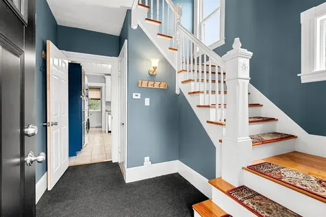 5 Arlington Avenue Nashua NH 03060