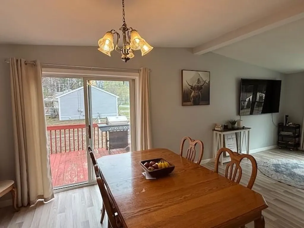 18 Baltimore Road Nashua NH 03062