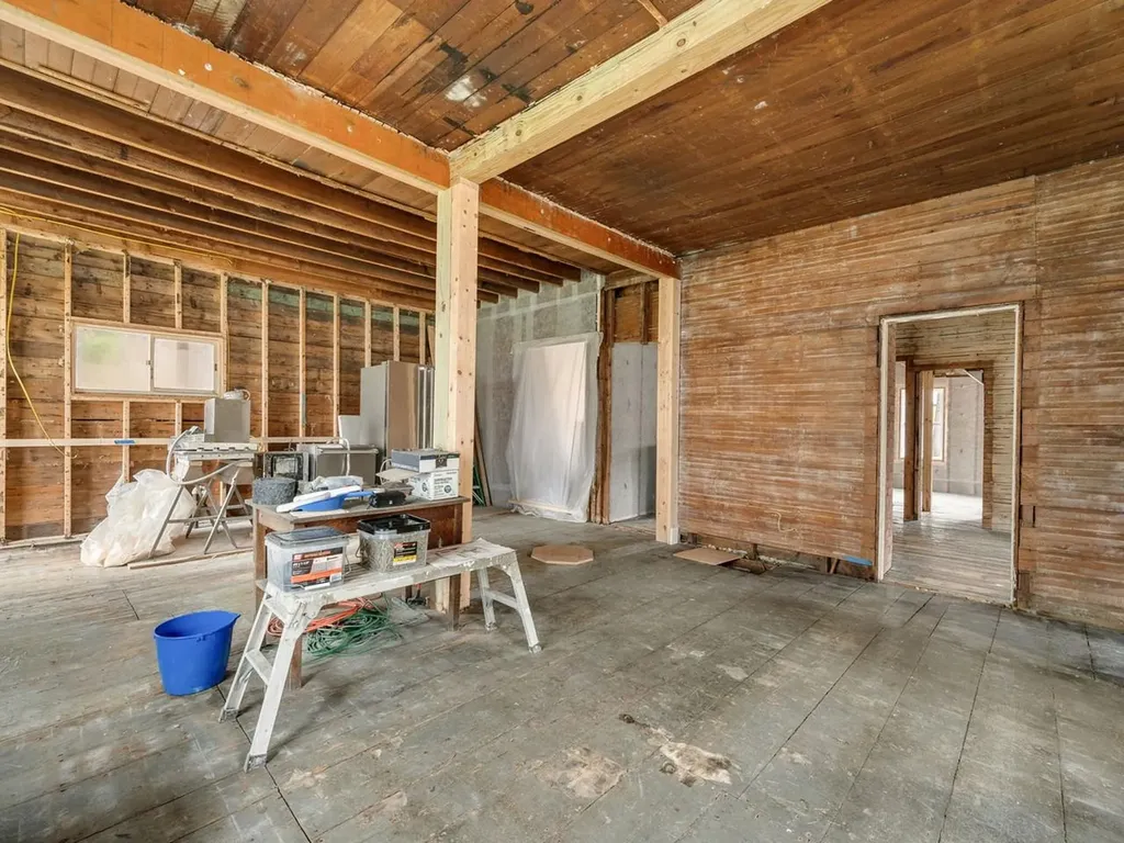 81 East River Road Lincoln VT 05443