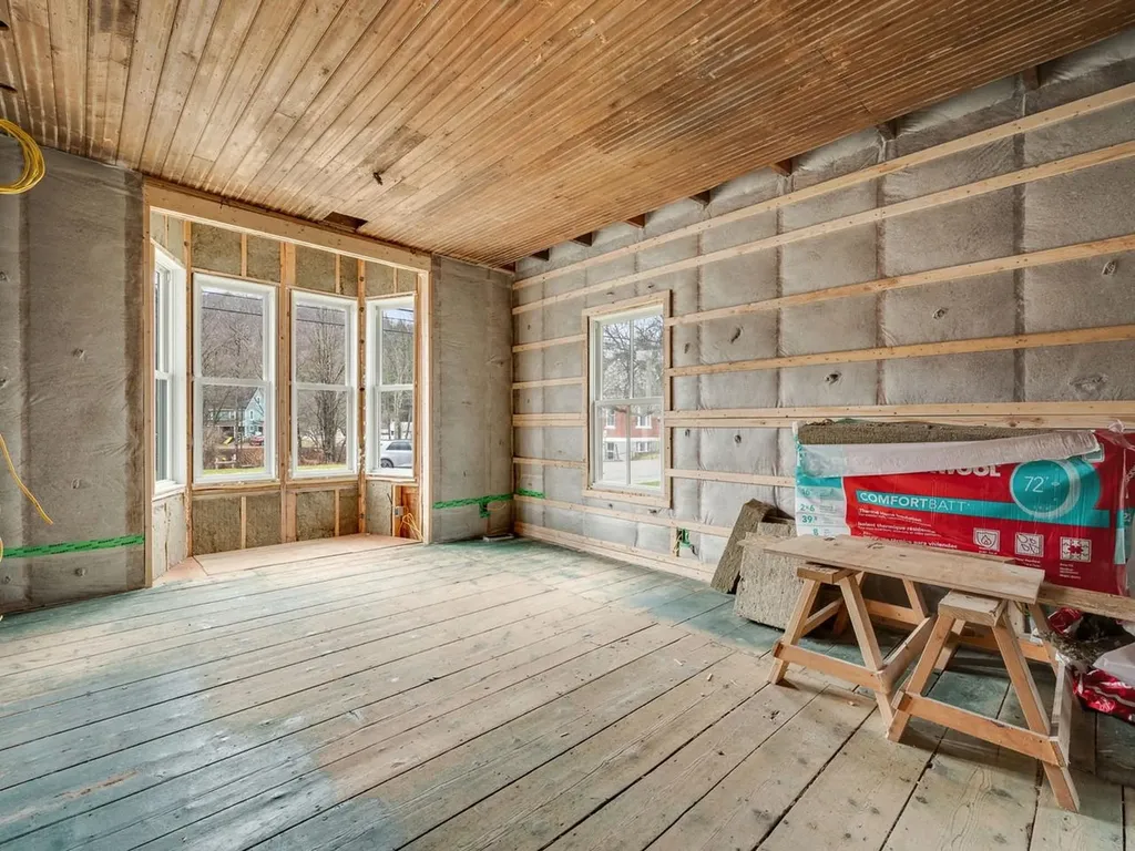 81 East River Road Lincoln VT 05443