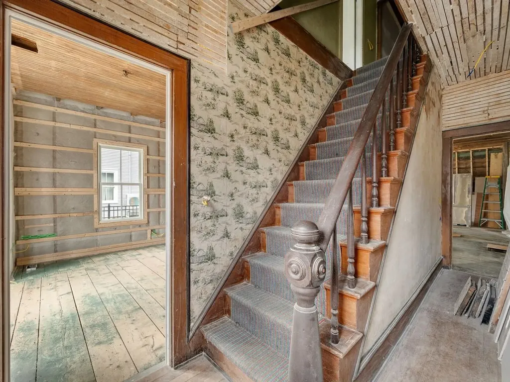 81 East River Road Lincoln VT 05443