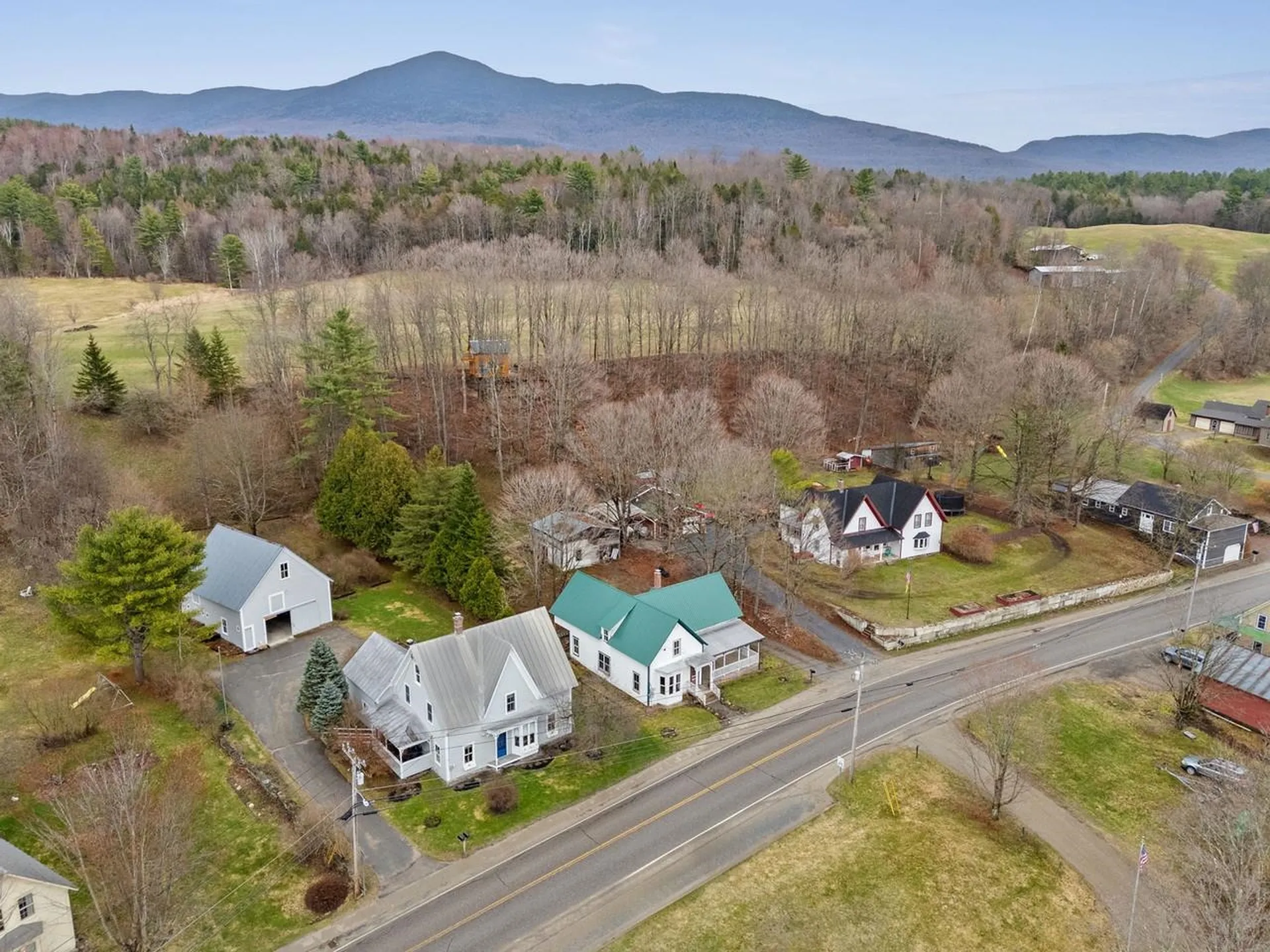 81 East River Road Lincoln VT 05443