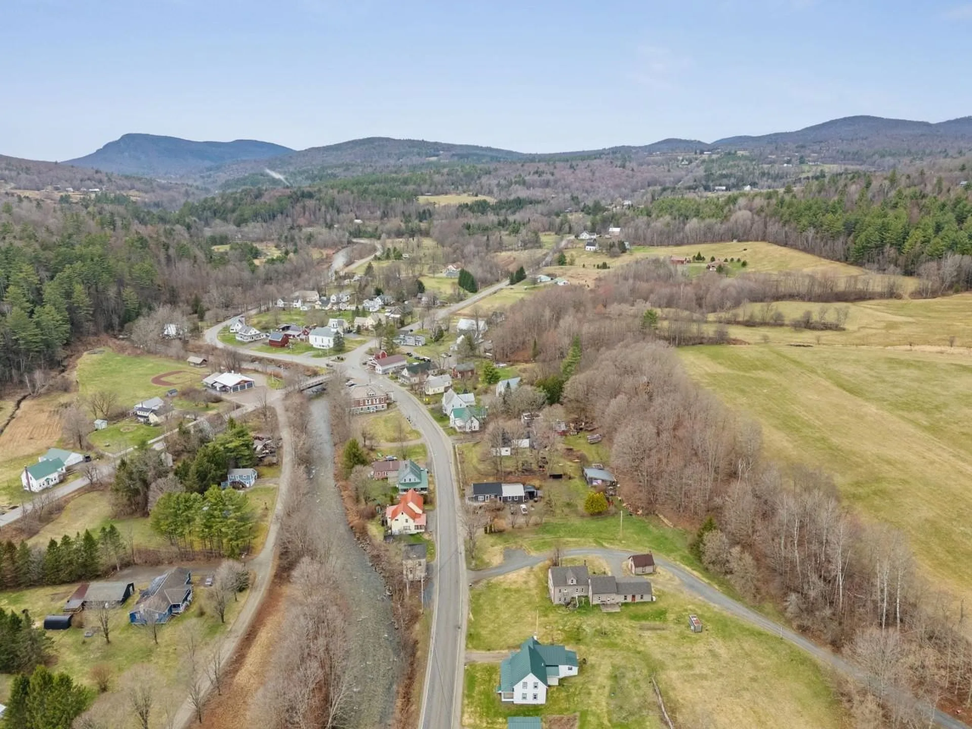 81 East River Road Lincoln VT 05443