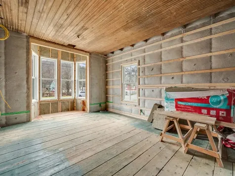 81 East River Road Lincoln VT 05443