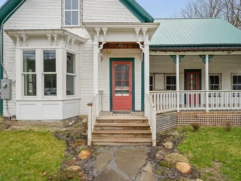 81 East River Road Lincoln VT 05443