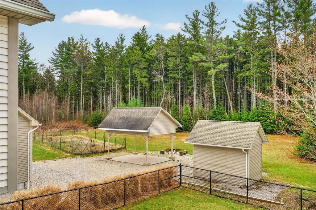 38 Paradise Lane Mount Holly VT 05758-9597