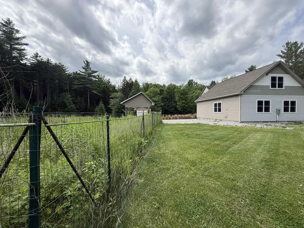 38 Paradise Lane Mount Holly VT 05758-9597
