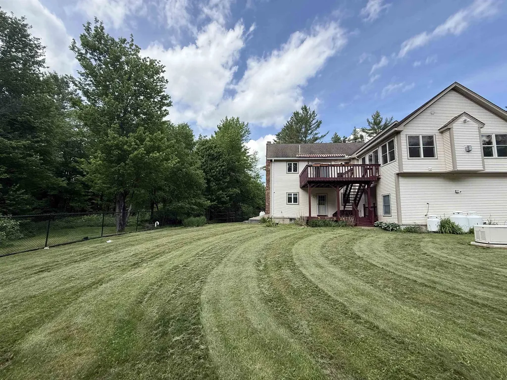 38 Paradise Lane Mount Holly VT 05758-9597
