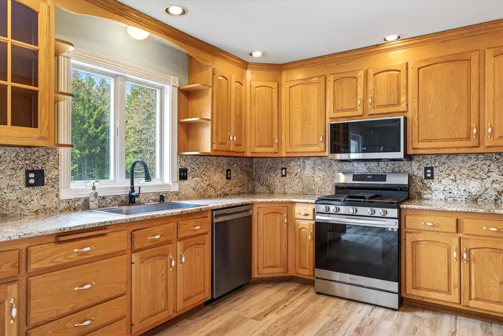 38 Paradise Lane Mount Holly VT 05758-9597