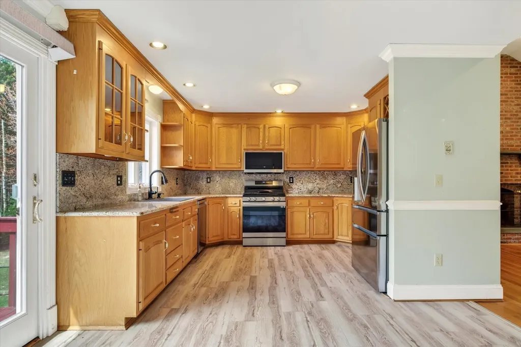 38 Paradise Lane Mount Holly VT 05758-9597