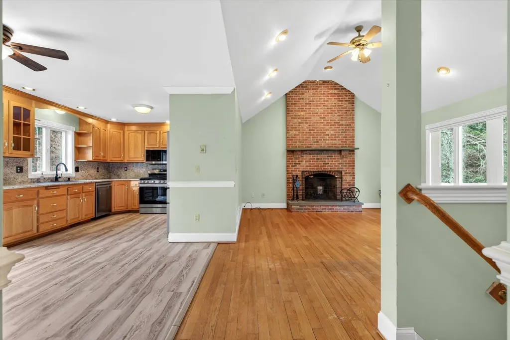 38 Paradise Lane Mount Holly VT 05758-9597