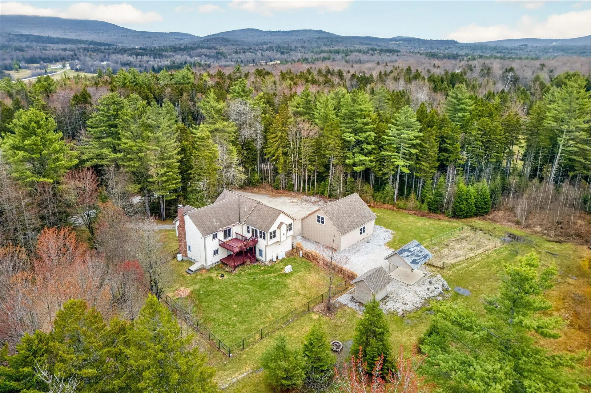 Mount Holly VT, 38 Paradise Lane