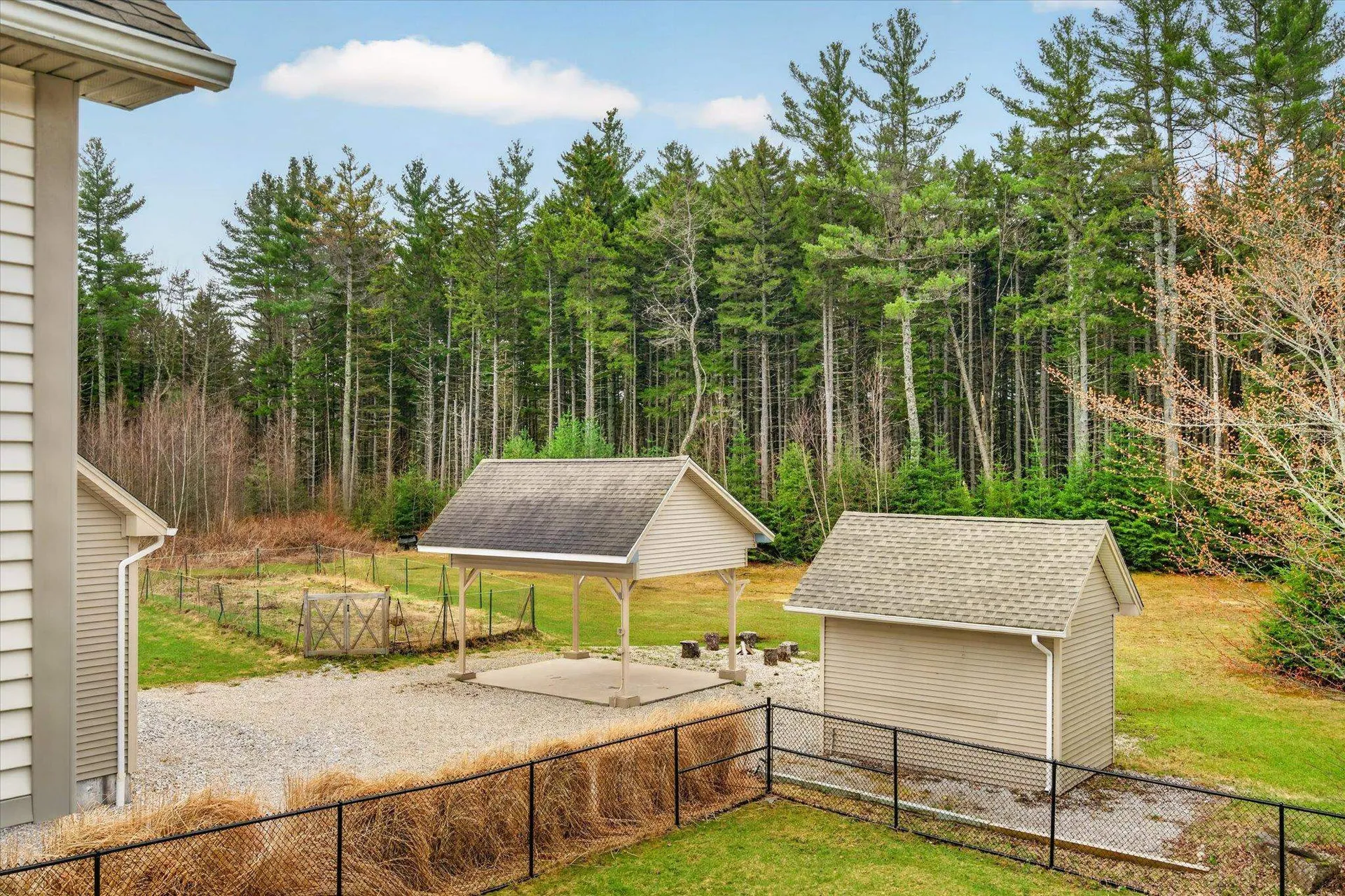 38 Paradise Lane Mount Holly VT 05758-9597
