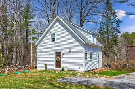 55 Water Street Bradford NH 03221