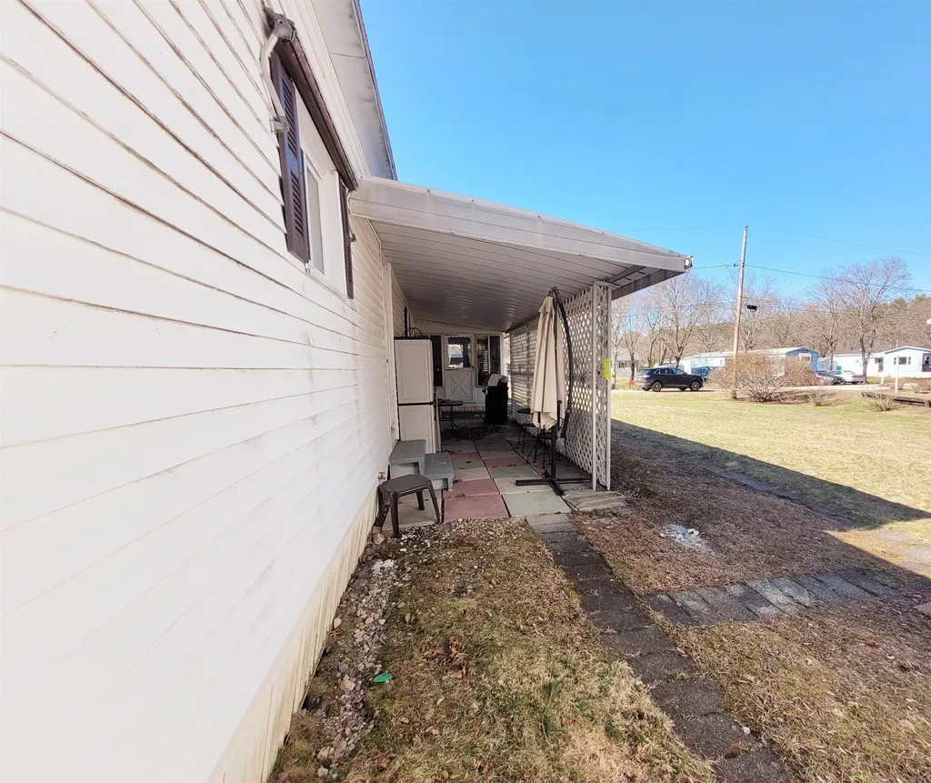 7 Skyview Drive Nashua NH 03062