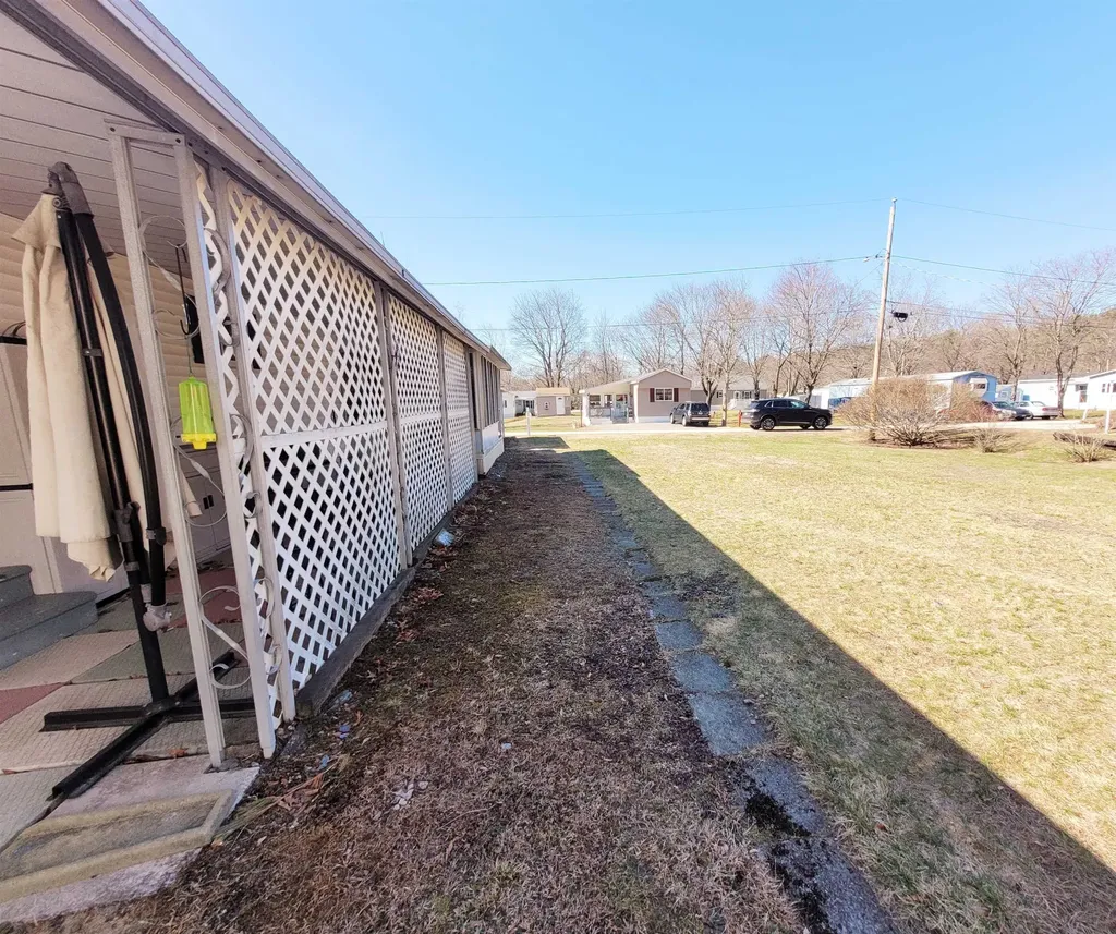 7 Skyview Drive Nashua NH 03062