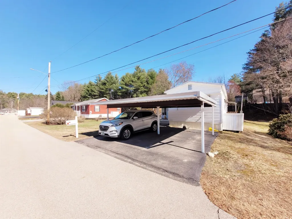 7 Skyview Drive Nashua NH 03062