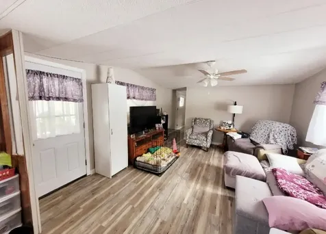 7 Skyview Drive Nashua NH 03062