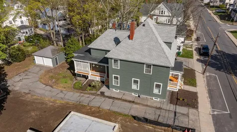 18 Manchester Street Nashua NH 03064-2110