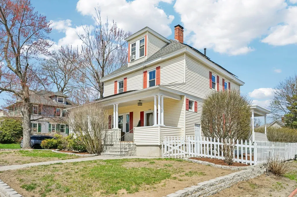 128 East Street Methuen MA 01844