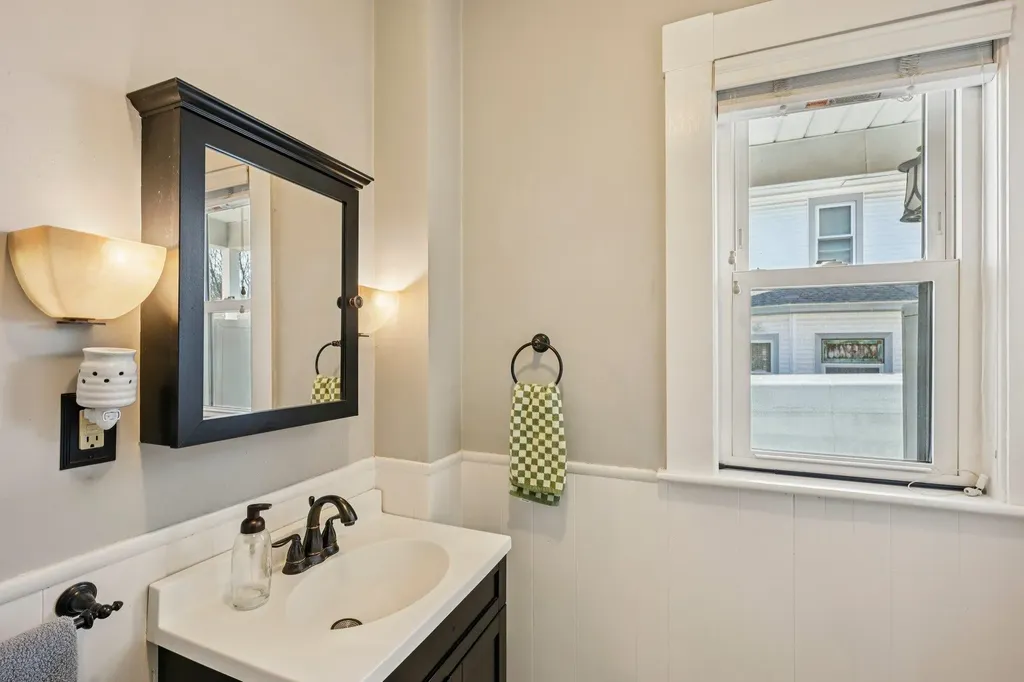 128 East Street Methuen MA 01844