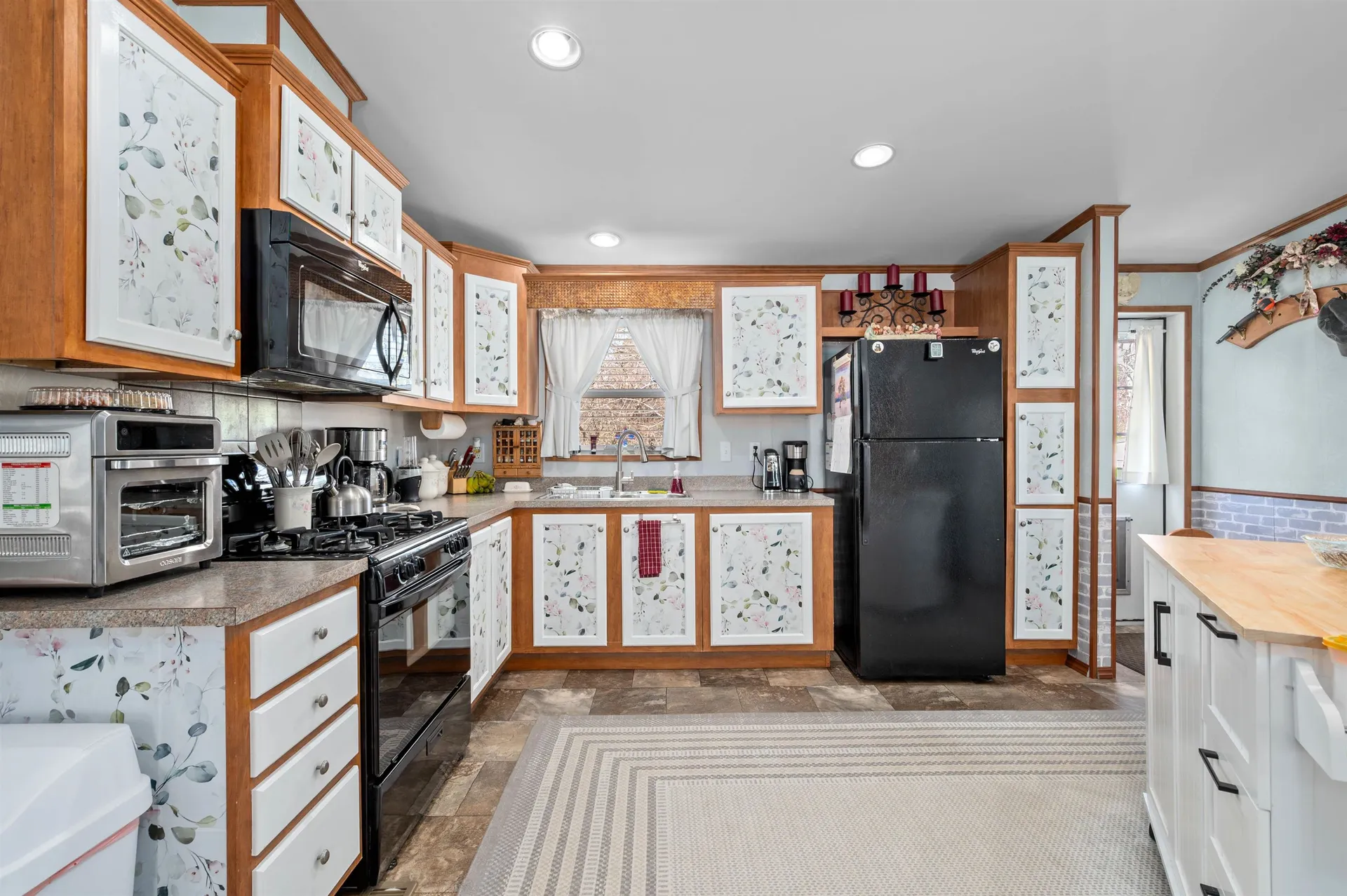 7 Lilac Lane Pittsfield NH 03263