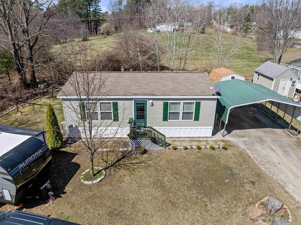 7 Lilac Lane Pittsfield NH 03263