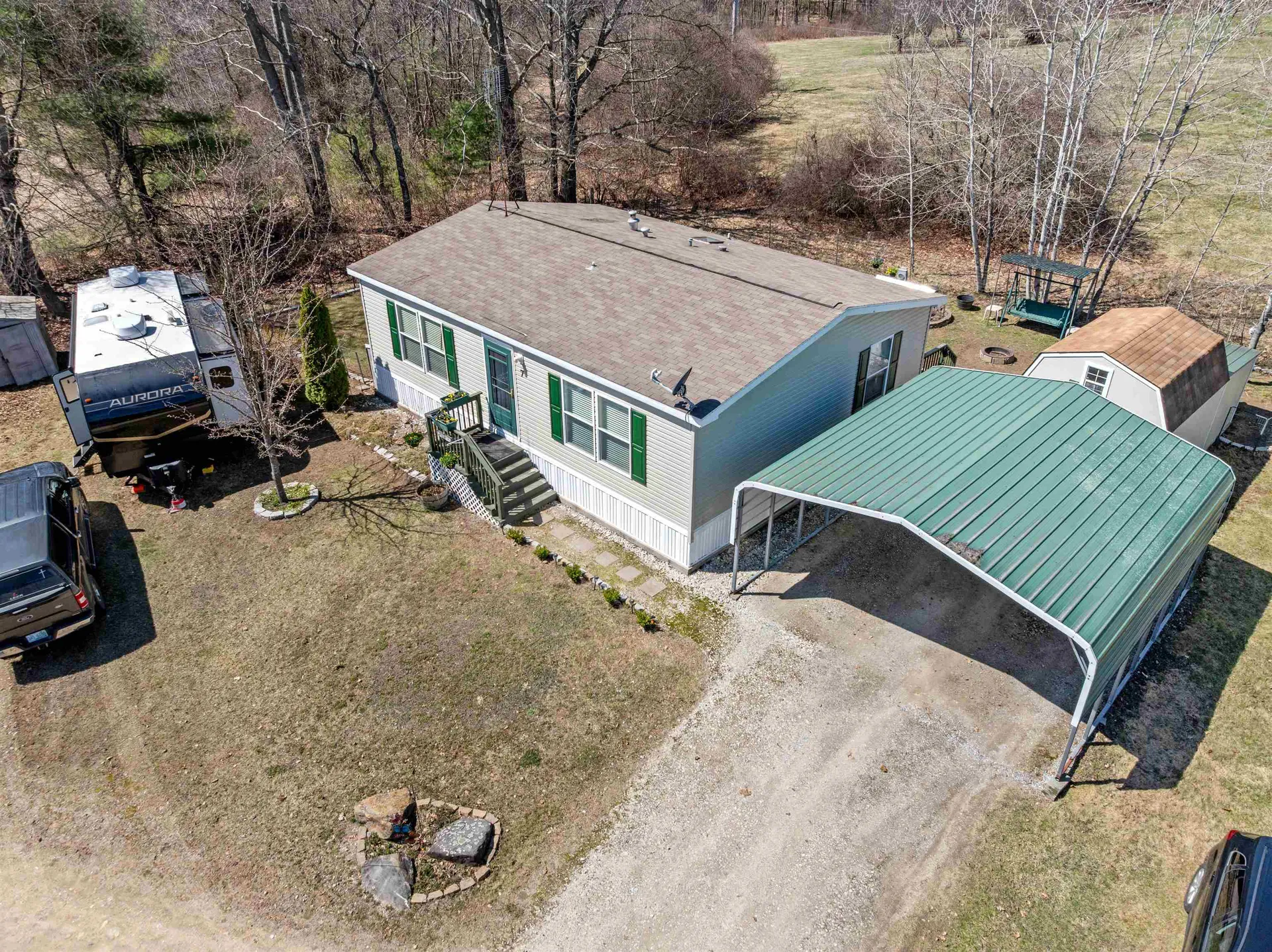 7 Lilac Lane Pittsfield NH 03263