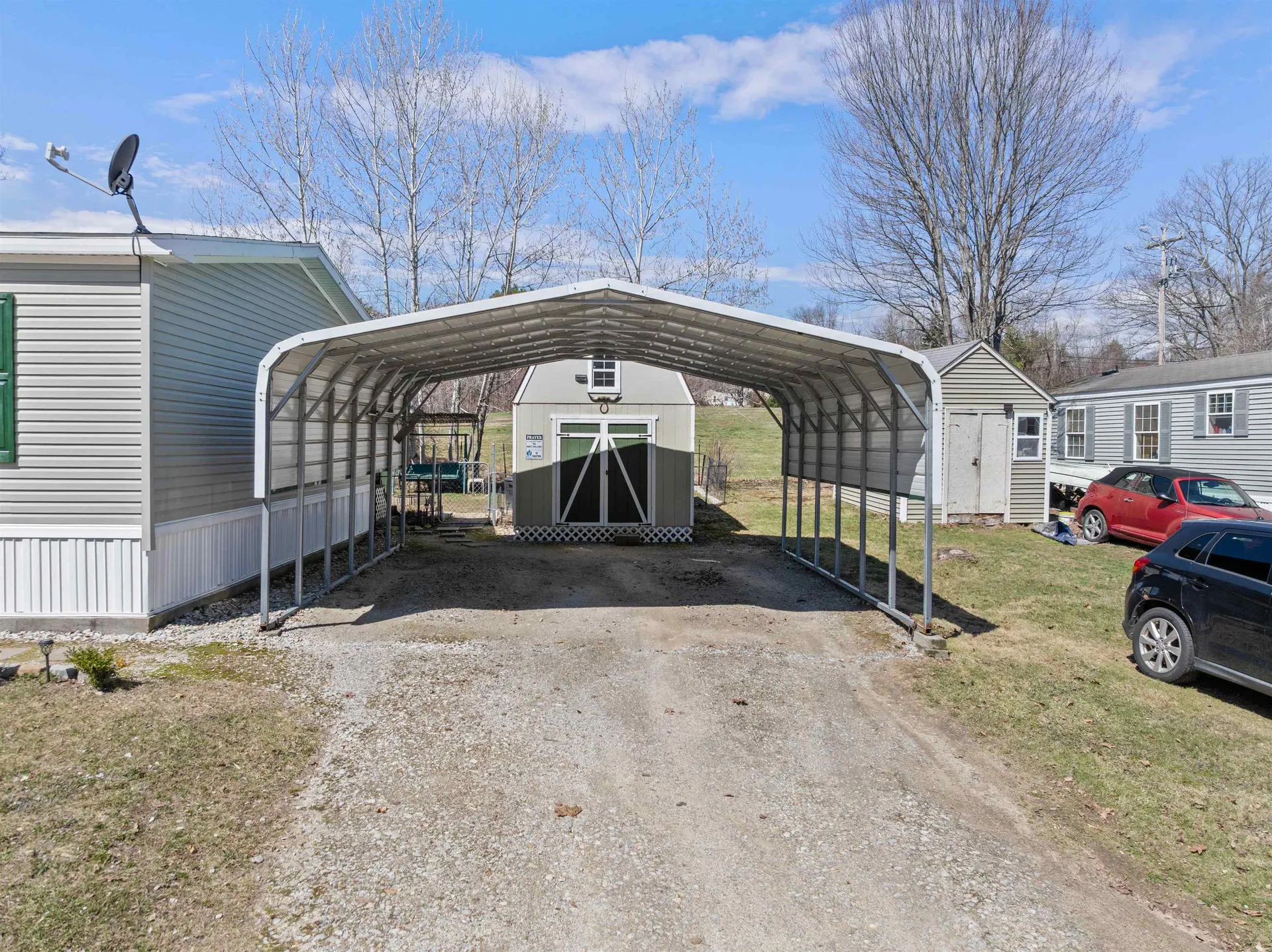 7 Lilac Lane Pittsfield NH 03263