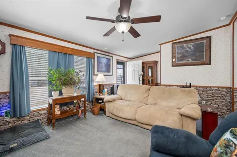 7 Lilac Lane Pittsfield NH 03263